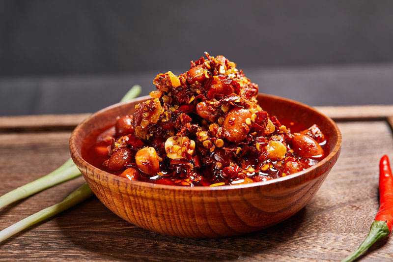 如何选购辣椒酱灌装机？